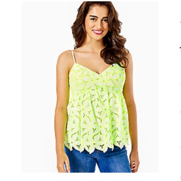 Lilly Pulitzer Mellie Eyelet Top, Size 2 💖 - Picture 2 of 4